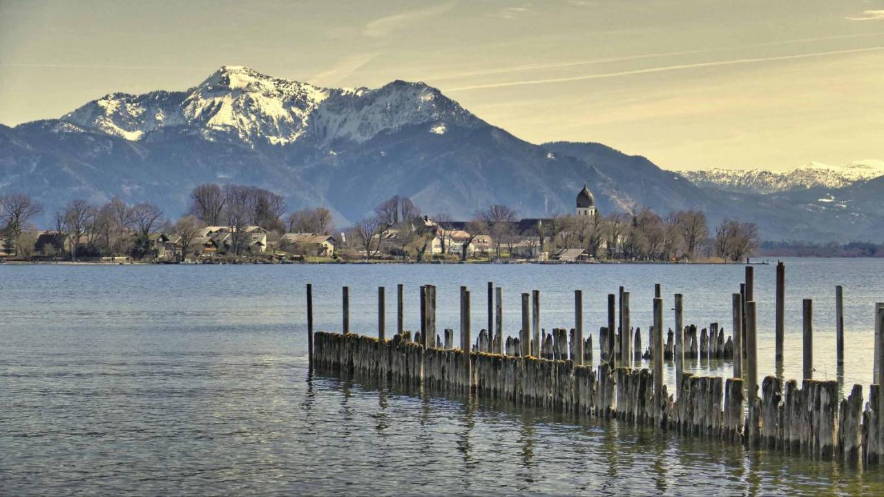Lieblingseck Nachhaltige 5 Sterne Ferienwohnung Direkt Am Chiemsee Gstadt am Chiemsee Eksteriør billede